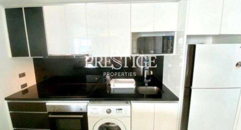 For rent 2 bedrooms condo in North Pattaya, Pattaya