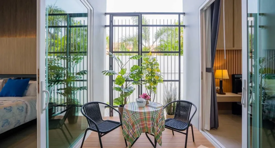 À vendre 4 chambres villa à Huay Yai, Pattaya