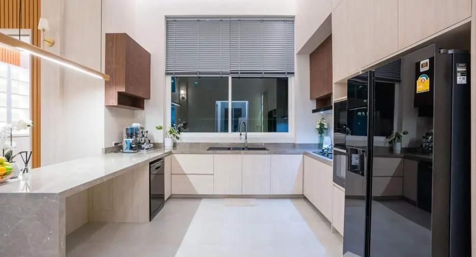 À vendre 4 chambres villa à Huay Yai, Pattaya