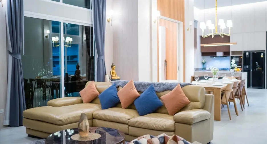 À vendre 4 chambres villa à Huay Yai, Pattaya