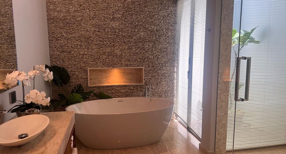 Villa zur Miete mit 4 Zimmer in Thalang, Phuket