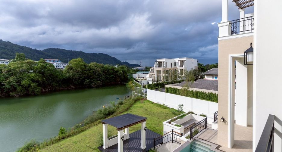 For rent 5 bedrooms villa in Mueang Phuket, Phuket