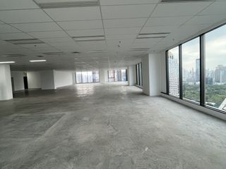 À louer bureau à Bang Rak, Bangkok