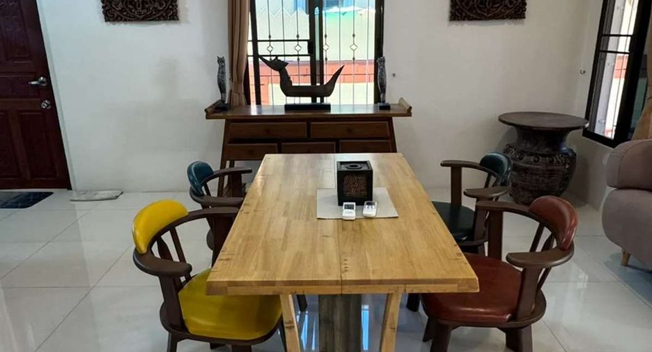 For rent 3 bedrooms house in South Pattaya, Pattaya