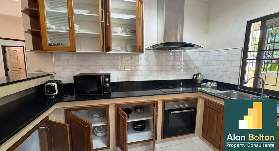 For rent 3 bedrooms house in South Pattaya, Pattaya