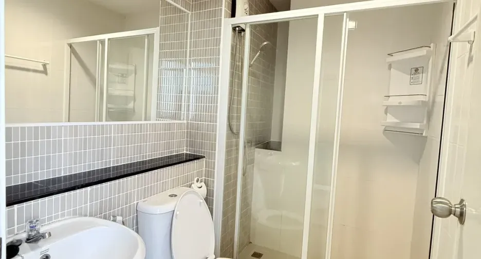 Wohnung zum Kauf mit 2 Zimmer in Bang Sue, Bangkok