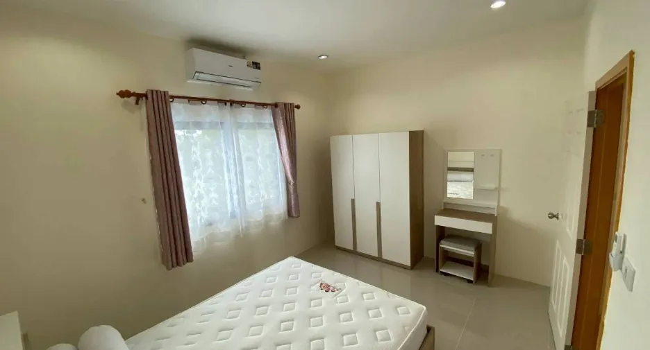 For rent 2 bedrooms townhouse in Mueang Phuket, Phuket