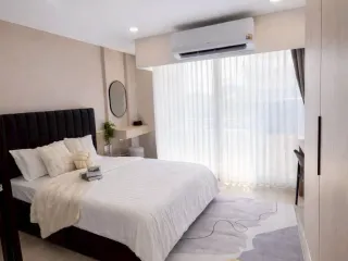 Продажа 1 кровать кондо в Банг Капи, Бангкок