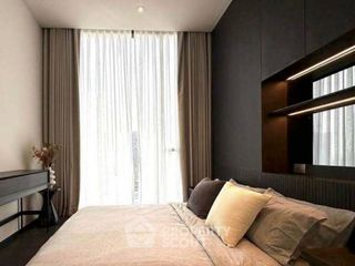 Condo en alquiler y en venta de 3 habitaciones en Khlong Toei, Bangkok