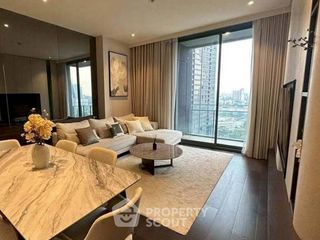 Condo en alquiler y en venta de 3 habitaciones en Khlong Toei, Bangkok