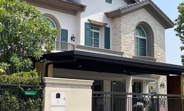 For sale 4 bedrooms house in Bang Khen, Bangkok