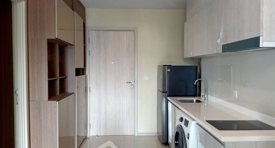 For rent 2 bedrooms condo in Pathum Wan, Bangkok