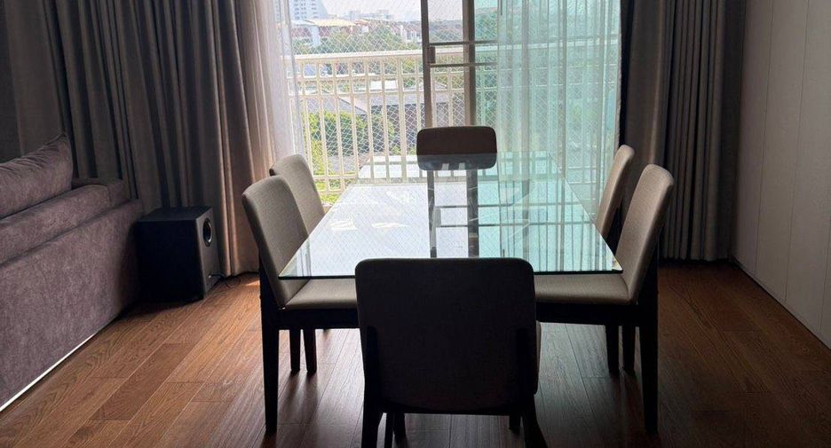 For rent 3 ベッドルーム condo in Yan Nawa, Bangkok