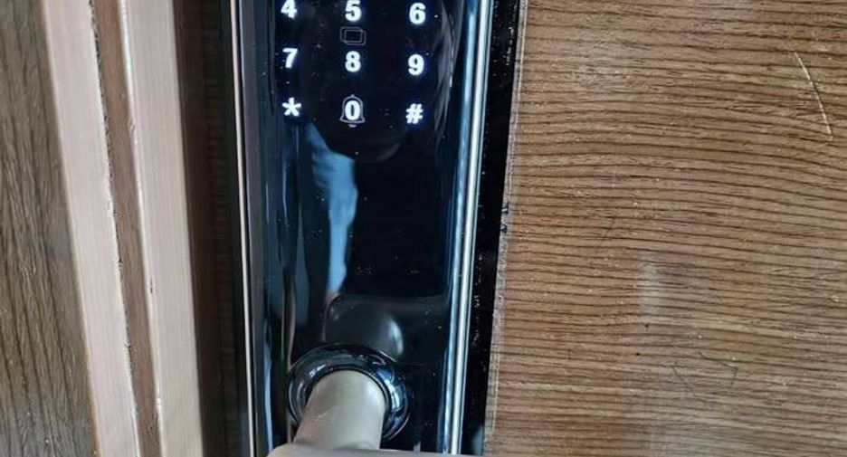For rent 2 bedrooms condo in Sathon, Bangkok