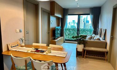 For rent 2 bedrooms condo in Huai Khwang, Bangkok