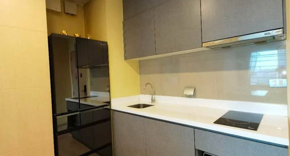 Wohnung zur Miete mit 2 Zimmer in Huai Khwang, Bangkok