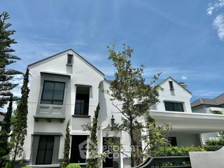 For rent 4 bedrooms house in Taling Chan, Bangkok