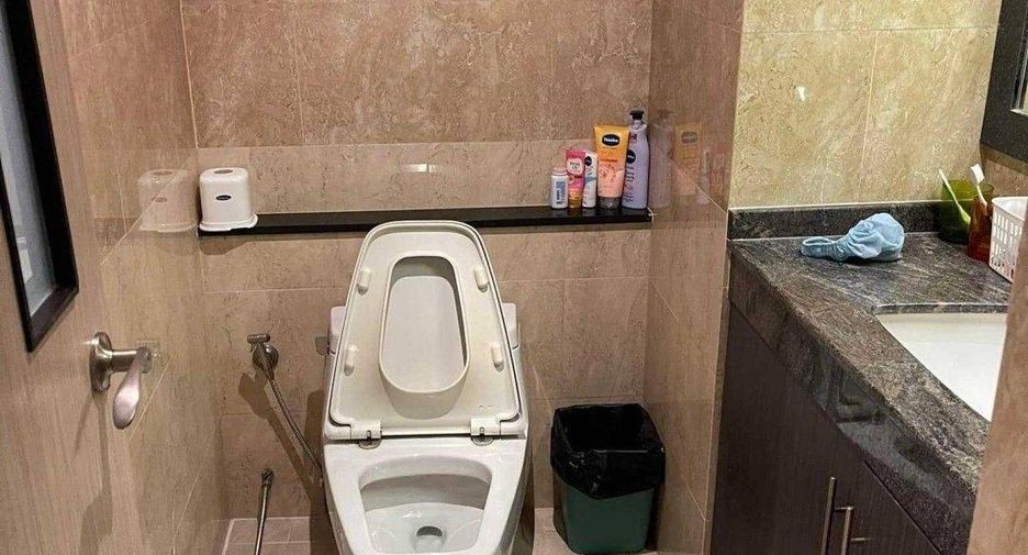 For rent 1 bed condo in Huai Khwang, Bangkok