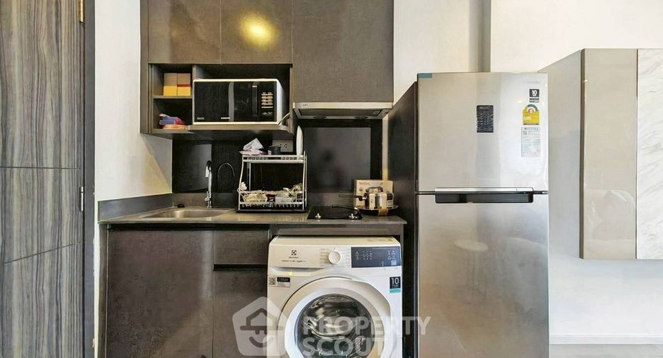 For rent 1 bed condo in Khlong Toei, Bangkok