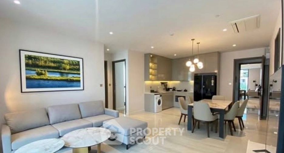 For rent 3 bedrooms condo in Sathon, Bangkok