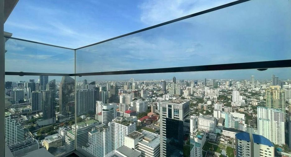 For rent 1 bed condo in Watthana, Bangkok