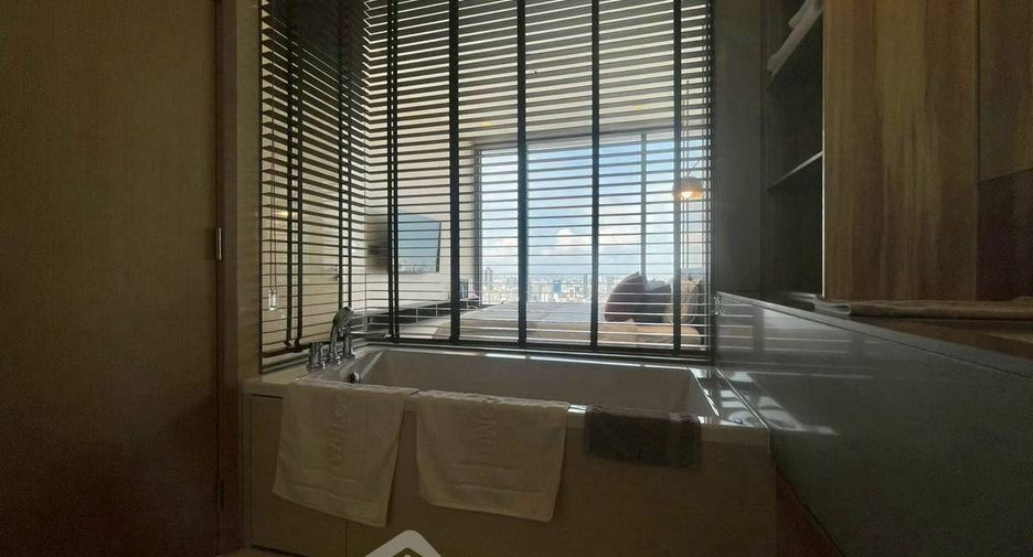 For rent 1 bed condo in Watthana, Bangkok