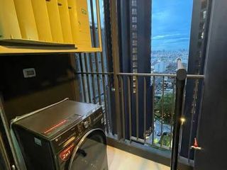 Condo en alquiler de 1 habitaciones en Huai Khwang, Bangkok