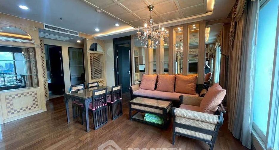 For rent 2 bedrooms condo in Pathum Wan, Bangkok