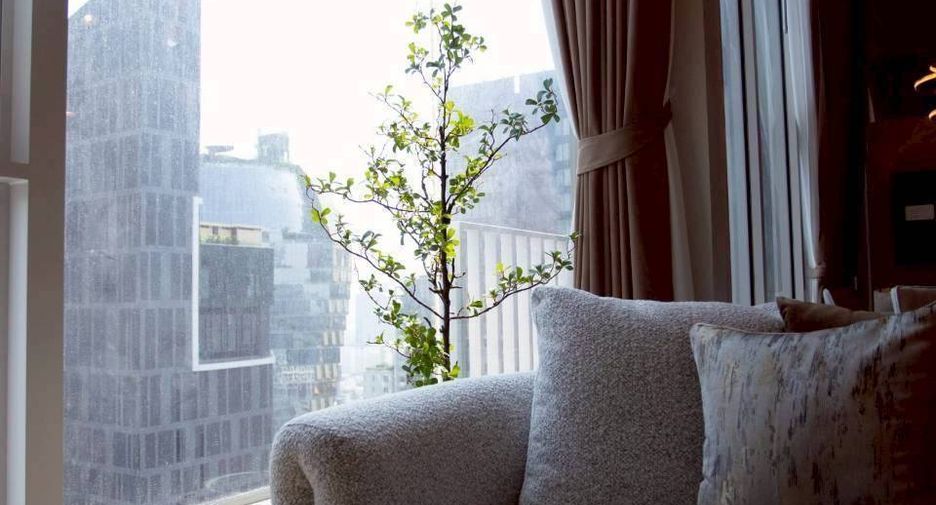 For rent 2 bedrooms condo in Khlong Toei, Bangkok