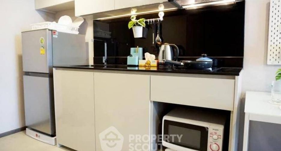 For rent 1 bed condo in Pathum Wan, Bangkok