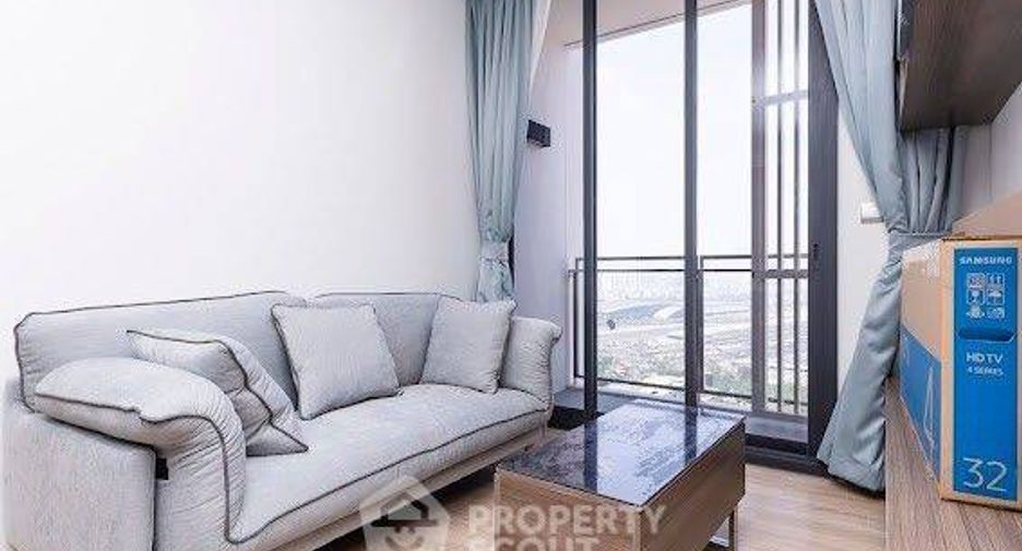 For rent 2 bedrooms condo in Phaya Thai, Bangkok