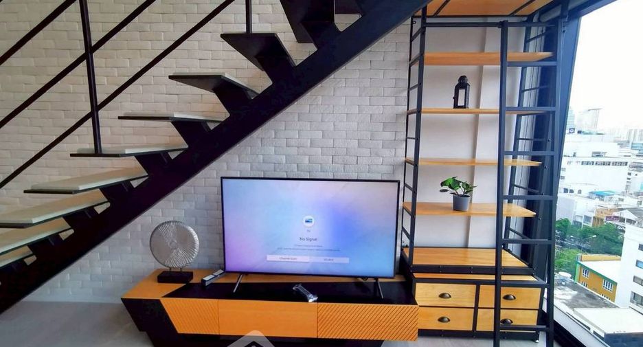 For rent 2 bedrooms condo in Sathon, Bangkok