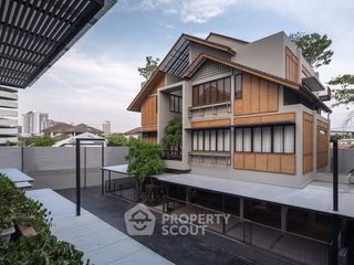 出租 5 卧室 独立屋 在 Chatuchak, 曼谷