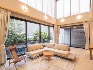 出租 5 卧室 独立屋 在 Chatuchak, 曼谷