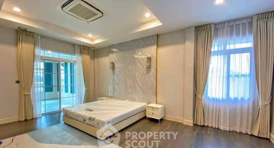For rent 4 ベッドルーム house in Bang Khen, Bangkok