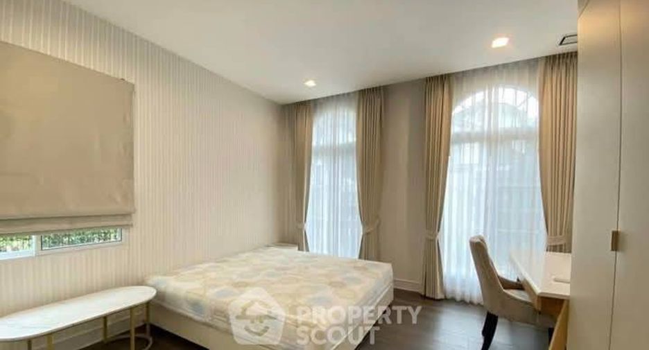 For rent 4 ベッドルーム house in Bang Khen, Bangkok