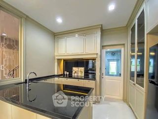 For rent 4 bedrooms house in Bang Khen, Bangkok