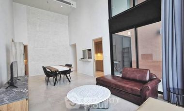 For rent 3 bedrooms condo in Sathon, Bangkok