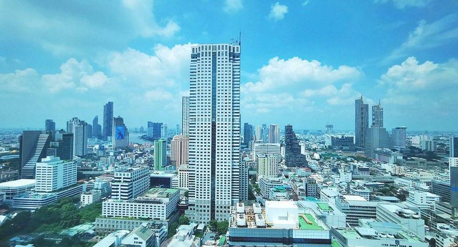 For rent 3 bedrooms condo in Sathon, Bangkok