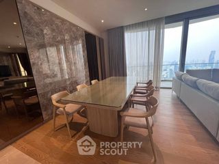 For rent 4 ベッドルーム condo in Khlong San, Bangkok