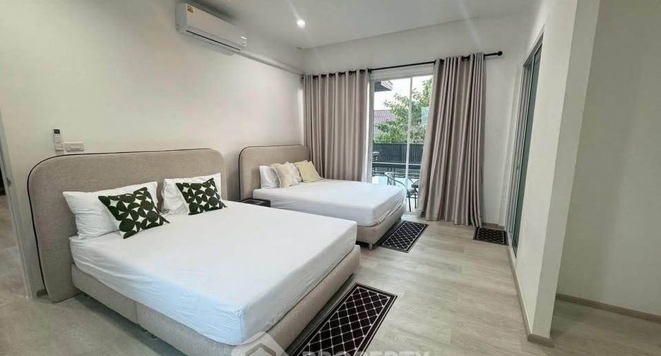 À louer 4 chambres maison à Huay Yai, Pattaya