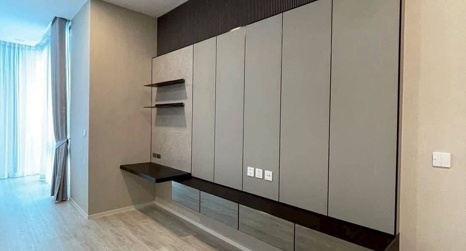 Haus zur Miete mit 4 Zimmer in Saphan Sung, Bangkok