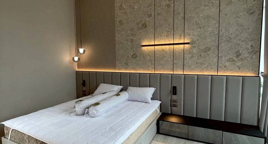 Haus zur Miete mit 4 Zimmer in Saphan Sung, Bangkok