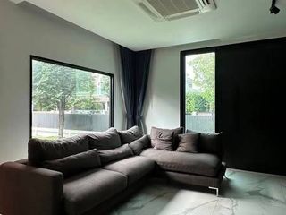 Haus zur Miete mit 3 Zimmer in Saphan Sung, Bangkok
