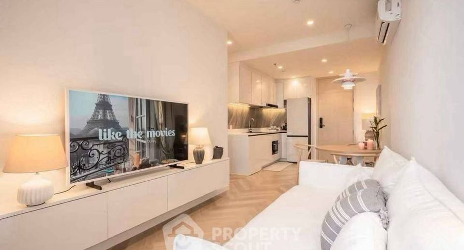 For rent 2 bedrooms condo in Watthana, Bangkok