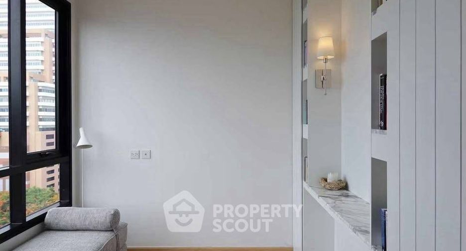 For rent 2 bedrooms condo in Watthana, Bangkok