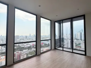For rent 3 ベッドルーム condo in Sathon, Bangkok