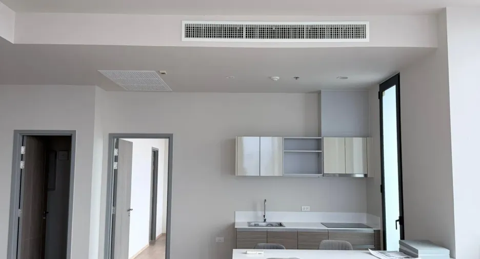 For rent 3 ベッドルーム condo in Sathon, Bangkok