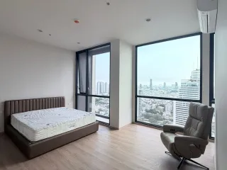 For rent 3 ベッドルーム condo in Sathon, Bangkok