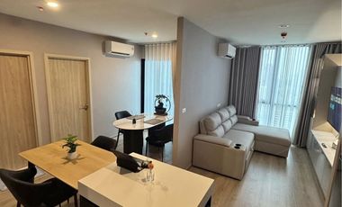 For rent 2 bedrooms condo in Huai Khwang, Bangkok